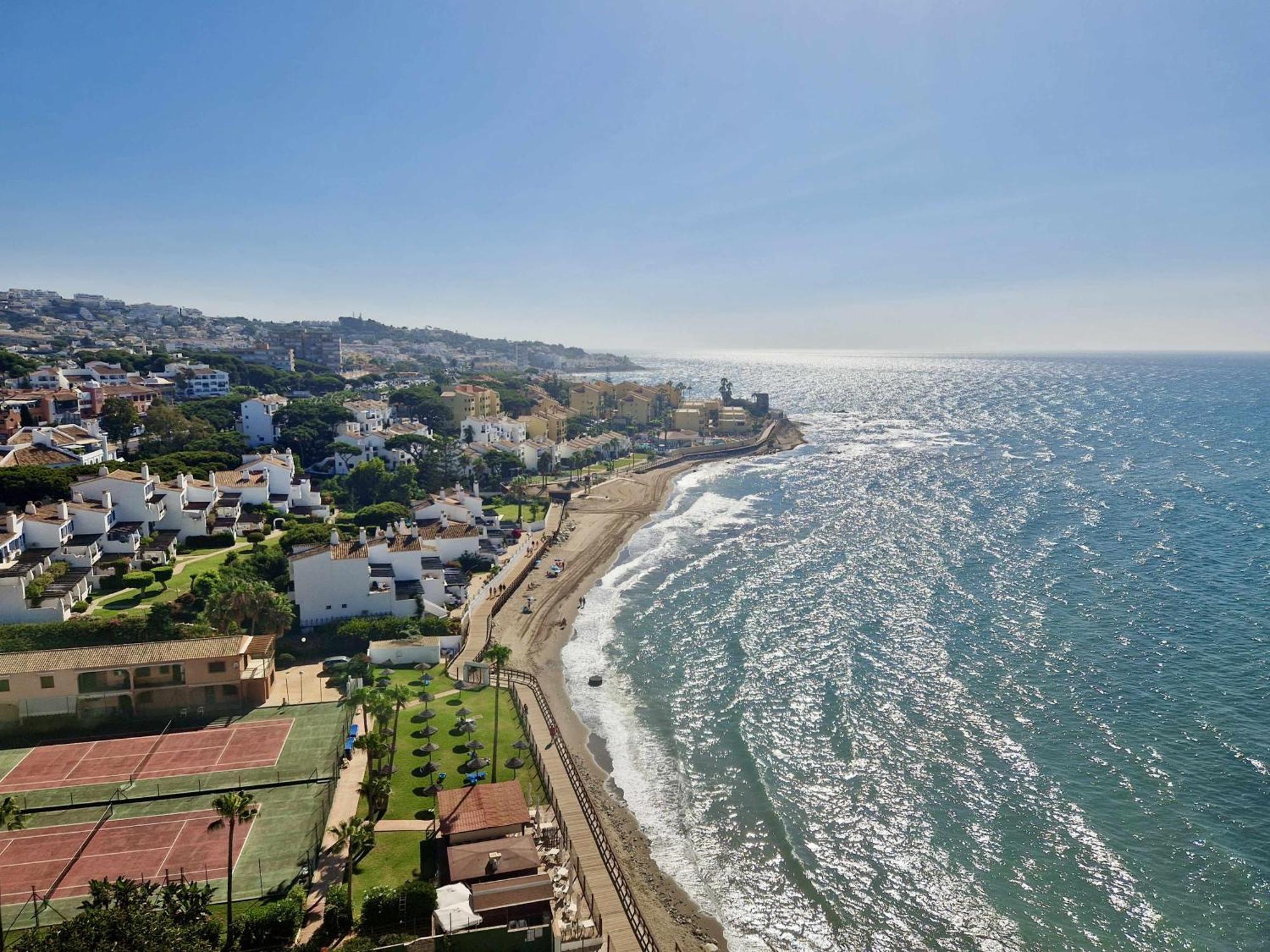 Apartamento Sr Almirante 1ª Linea De Playa Sitio de Calahonda Exterior foto